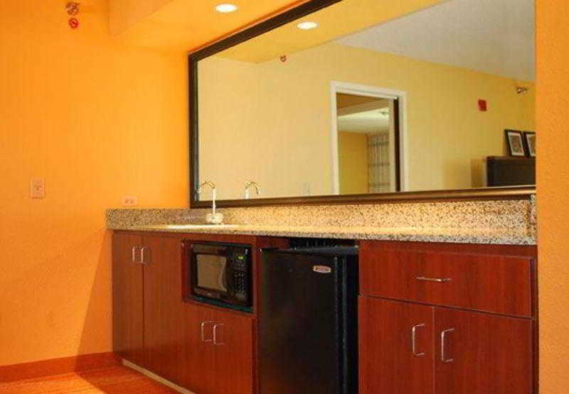 Courtyard By Marriott Jacksonville Airport/ Northeast Exterior foto